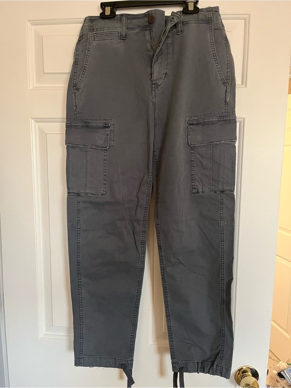 American Eagle Outfitters Women's  Cargo Pants in Slate Gray